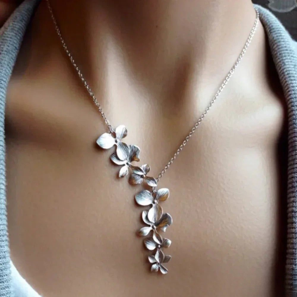 Cato | Collana floreale