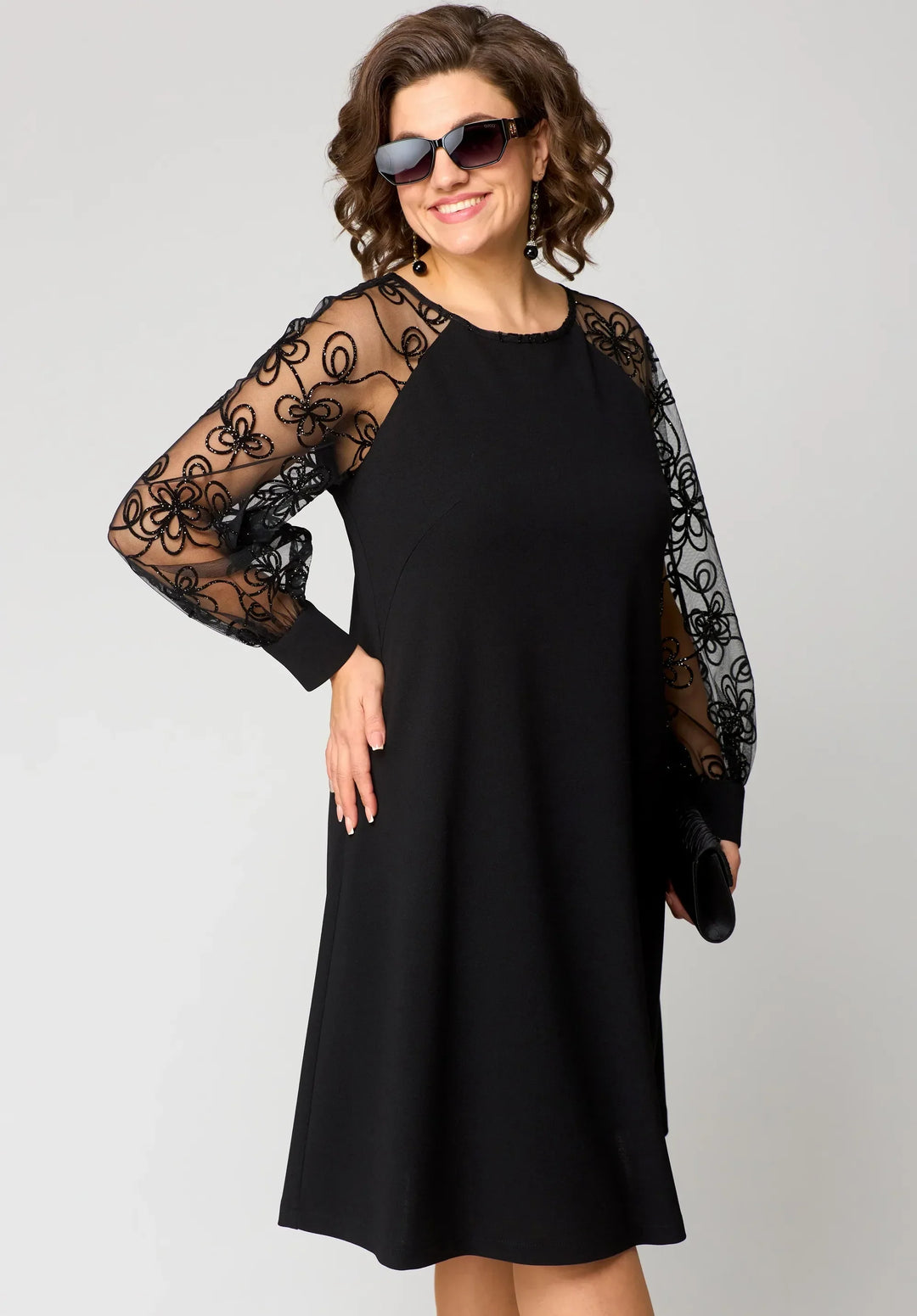 Edyth Elegante vestido de encaje