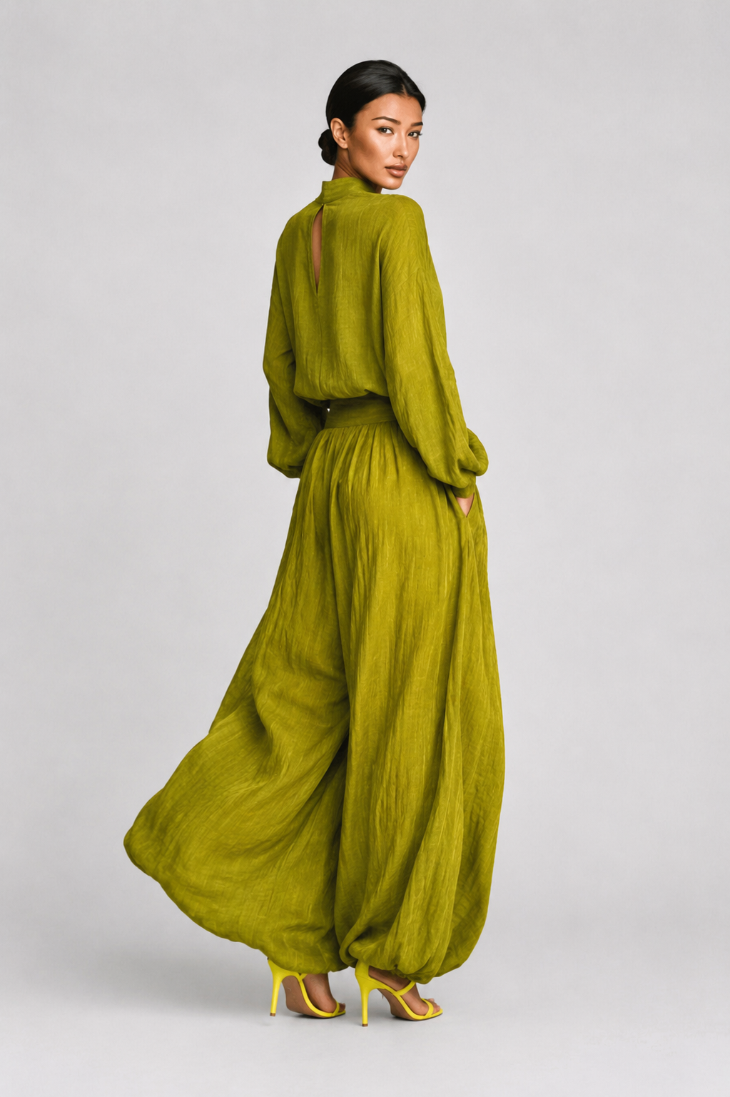Conjunto de mujer verde en mezcla de algodón y lino