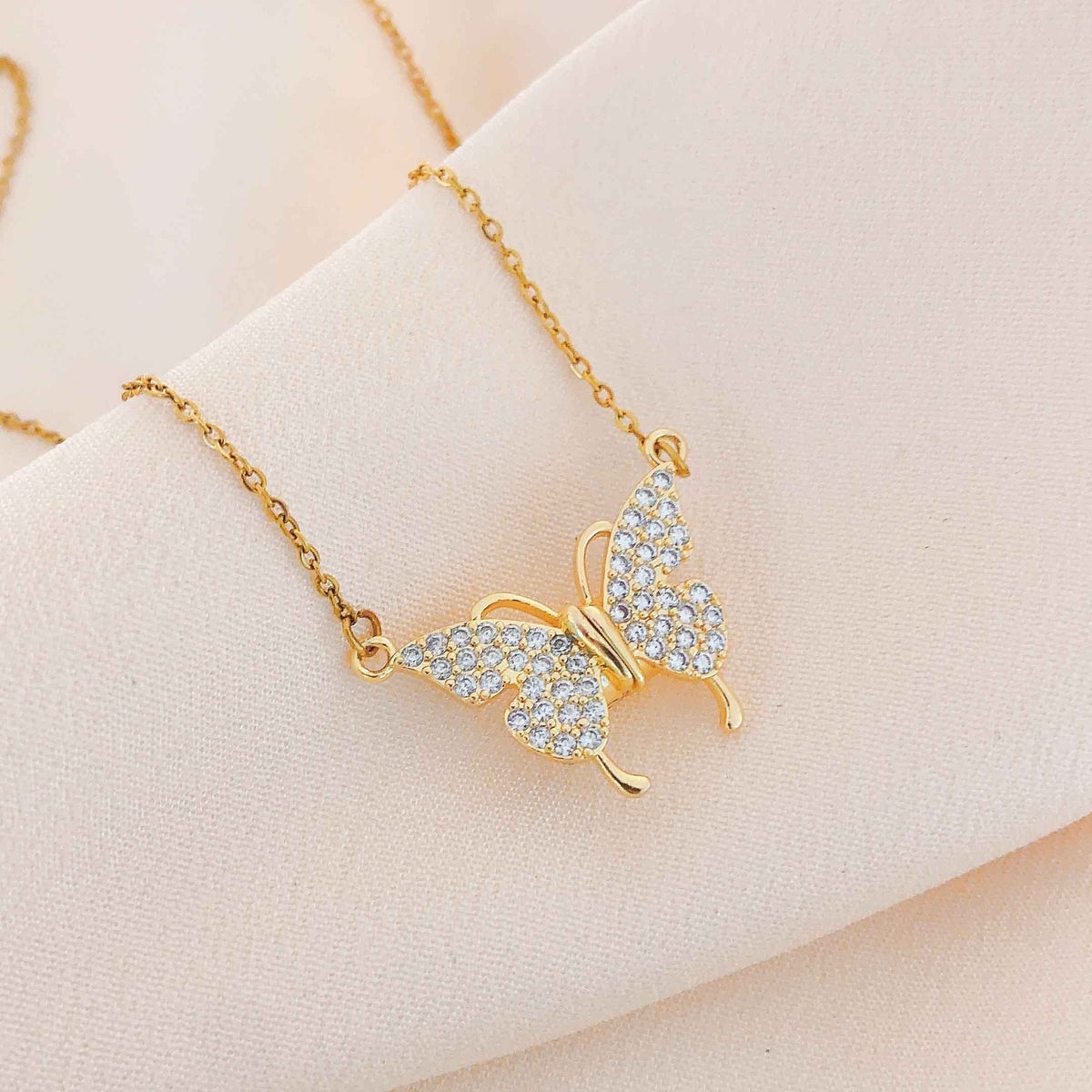 Adaina | Collana a farfalla