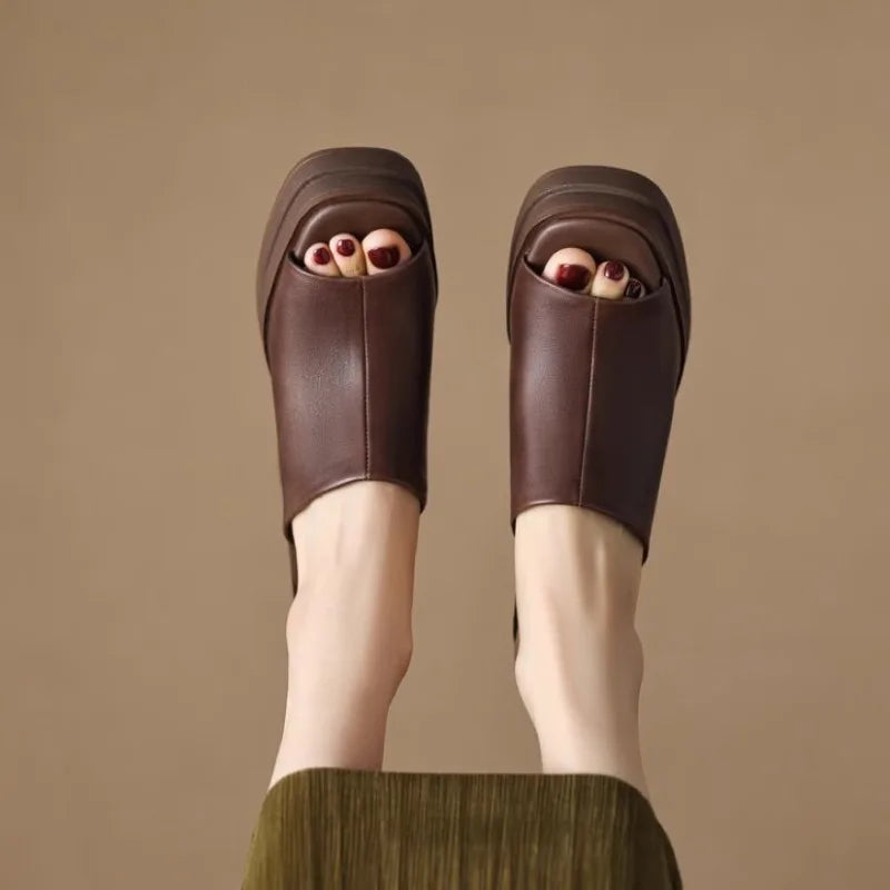 Vittoria | Sabot con platform elegante