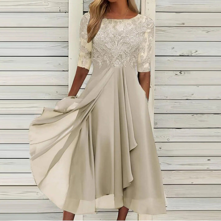 Zaria – El vestido midi de encaje favorecedor
