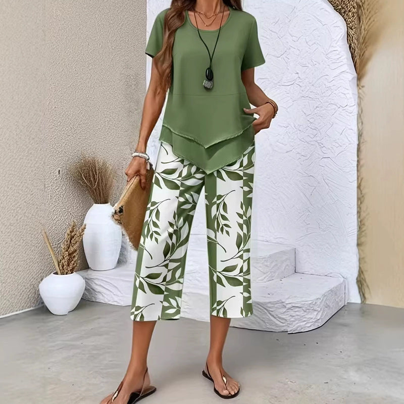 SALDI ESTIVI IMPERDIBILIOLTRE 50.000 VENDUTI!SCO¡70% DE DESCUENTO! Conjunto informal compuesto por una túnica de cuello redondo y unos pantalones de pierna ancha.